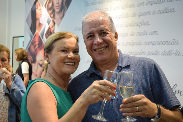 Grandha comemora aniversário de 19 anos em 13 de maio de 2019. Uma grande festa com convidados especiais.