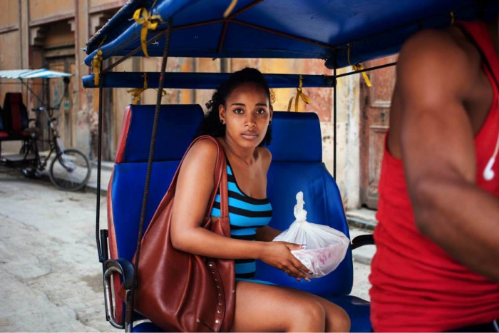 Projeto Atlas of Beauty, o Atlas da Beleza, realizado pela fotógrafa romena Mihaela Noroc em todo o mundo.