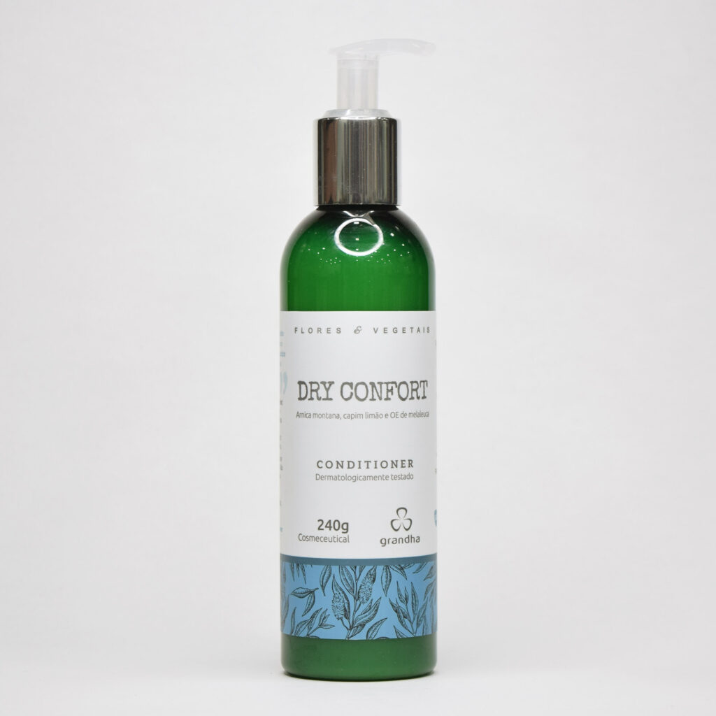 Cabelo ressecado e com frizz: 7 erros que pioram o quadro 13 dry confort conditioner 240 g 41 1 3e55d87b98ffdeb0e527fb9e31371e7d