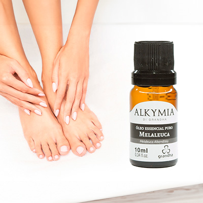 Como tratar fungos nas unhas com óleo de melaleuca? | Grandha